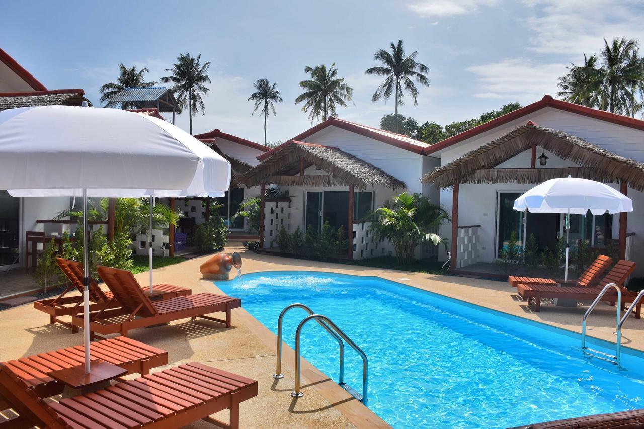 Vivi Bungalows Resort Nai Harn Eksteriør bilde