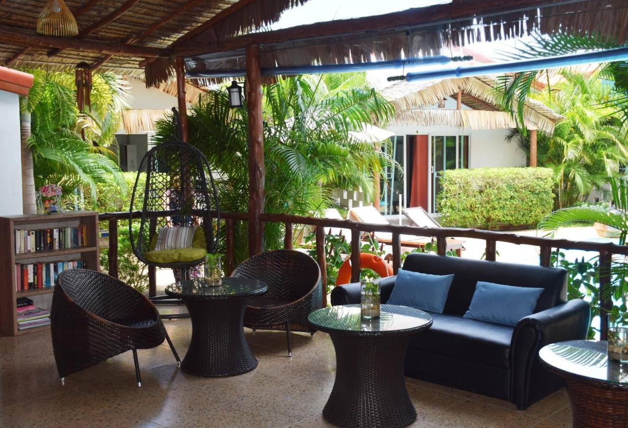 Vivi Bungalows Resort Nai Harn Eksteriør bilde