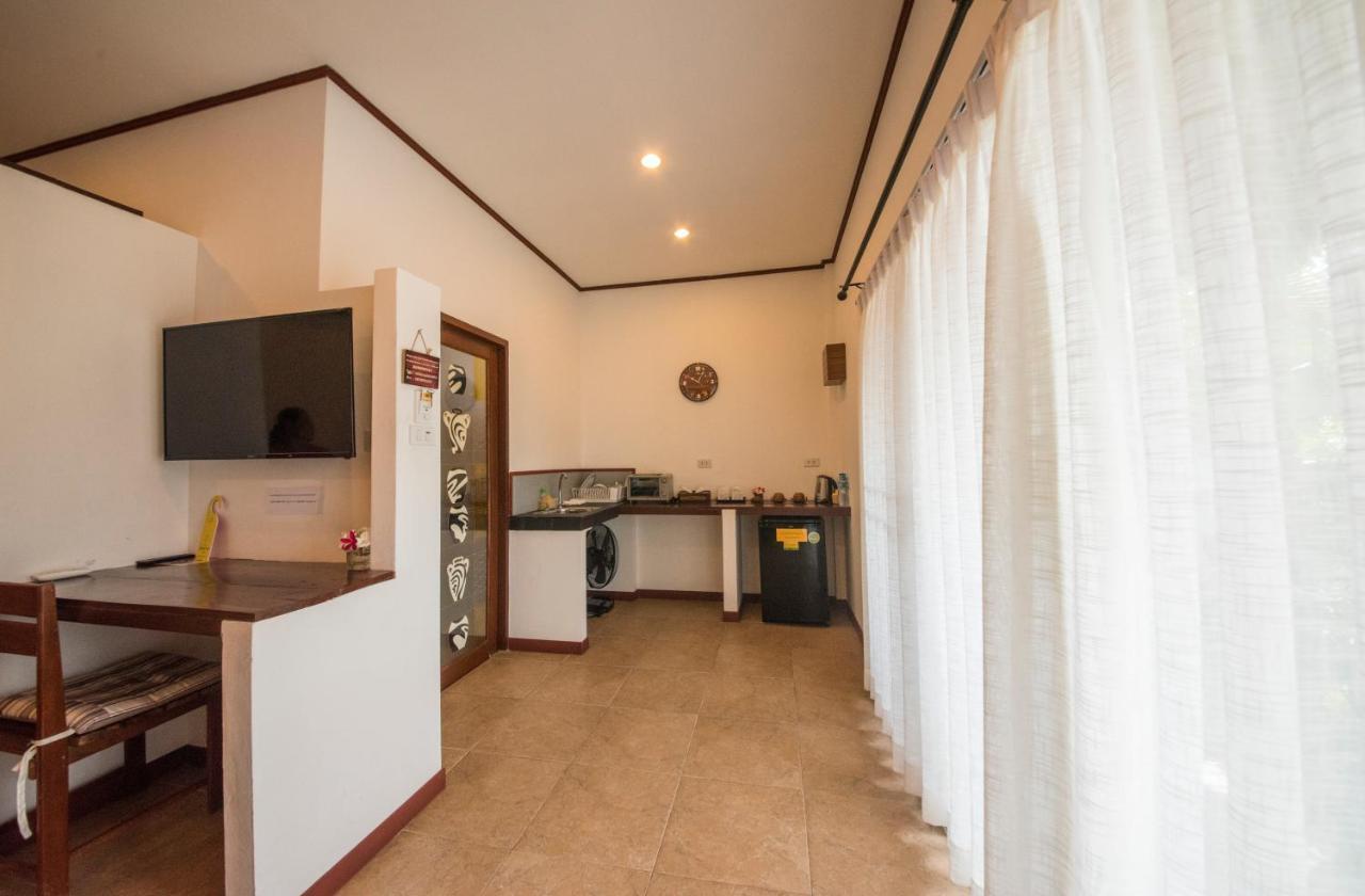 Vivi Bungalows Resort Nai Harn Eksteriør bilde